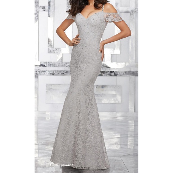 Mori Lee Elegant Ivory Lace Wedding Gown - Picture 1 of 9